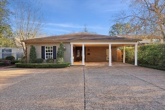 5685 Mistletoe Dr, Beaumont, TX 77707