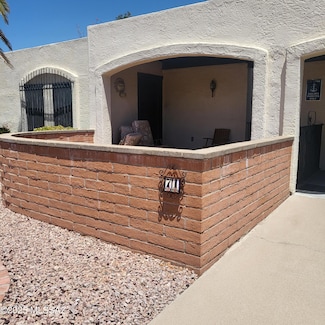 71 E Santa Chalice Dr, Green Valley, AZ 85614