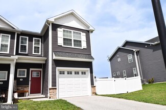 18 Star Dr, Hanover, PA 17331