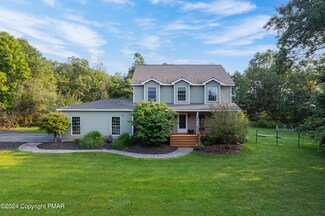 8614 Marjorie Ln, Stroudsburg, PA 18360