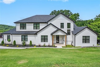 13775 Colline Rd, Bentonville, AR 72712