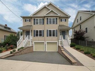 101 4th St Unit 2, Medford, MA 02155