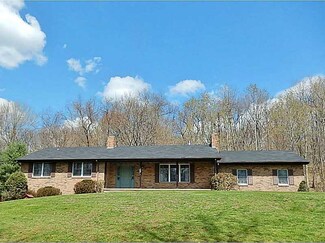 473 Lindsay Rd, Zelienople, PA 16063