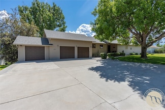 1251 Chipper Ln, Huntley, MT 59037