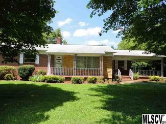 1762 2nd Ave NW, Hickory, NC 28601