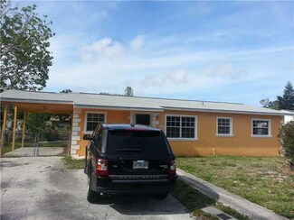531 SW 11th St, Deerfield Beach, FL 33441
