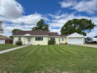 112 N Elder Ave, North Platte, NE 69101
