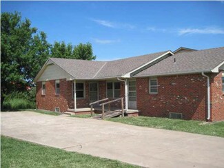 1217 S Doreen St, Wichita, KS 67207