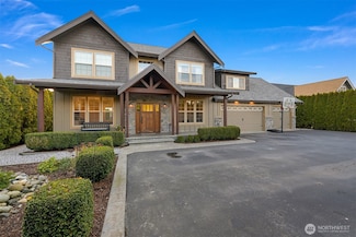 109 W 2nd St, Nooksack, WA 98247