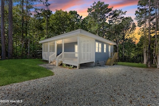 314 Pond View Ct, Hampstead, NC 28443