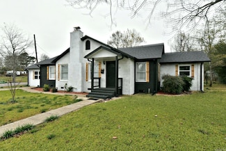1311 Reeves Ave, Mena, AR 71953