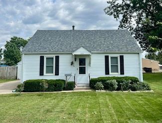 1268 S Ellsworth Ave Unit 1, Marshall, MO 65340