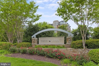 8220 Crestwood Heights Dr Unit 1105, McLean, VA 22102