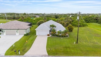 194 Sunset Rd, Rotonda West, FL 33947