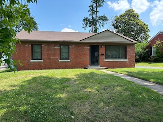 817 Della Dr, Lexington, KY 40504