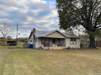 138 Azalea St, Steele, AL 35987