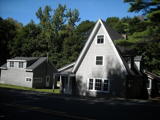 1295 Cape St, Lee, MA 01238