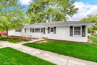 102 N Pierce Ave, Wheaton, IL 60187