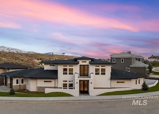 505 W Paso Fino Dr, Boise, ID 83702