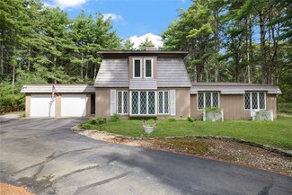 36 Spruce Ridge Dr, Chepachet, RI 02814