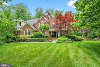 1106 Hobnail Ct, Great Falls, VA 22066