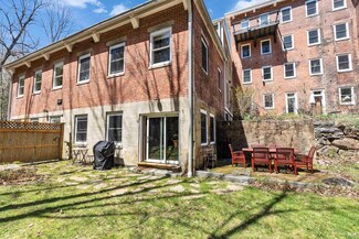 374 Union St Unit 102, Peterborough, NH 03458