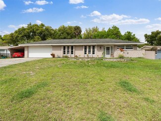 1945 Spring Lake Rd, Fruitland Park, FL 34731