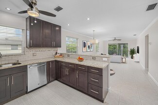 16 Lake Vista Trail Unit 202, Port Saint Lucie, FL 34952
