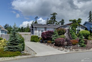 5212 Heather Dr, Anacortes, WA 98221