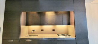 20 Pine St Unit 1910, New York, NY 10005