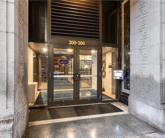 306 4th Ave Unit 1403, Pittsburgh, PA 15222