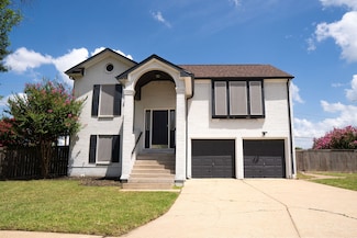 624 Mission Hills Dr, Arlington, TX 76018