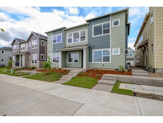6740 SE Crimson Ln, Hillsboro, OR 97123