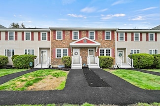 11 Fernwood Dr Unit D, Leominster, MA 01453