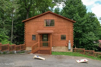 2145 E View Dr, Sevierville, TN 37876