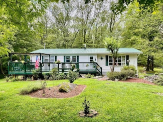 83 Ufferts Rd, Catskill, NY 12414