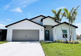 885 SW Squirrel Ave, Port Saint Lucie, FL 34953