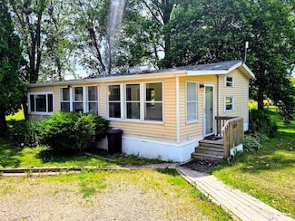 182 Windward, Lakemoor, IL 60051