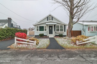 3229 Taylor St, Schenectady, NY 12306