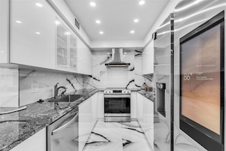 1965 S Ocean Dr Unit 15B, Hallandale Beach, FL 33009