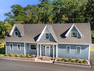 24 Primrose Ln Unit 24, Ipswich, MA 01938