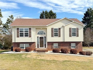 1144 Northwood Church Rd, Yadkinville, NC 27055