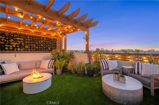 1676 Pomona Ave, Costa Mesa, CA 92627