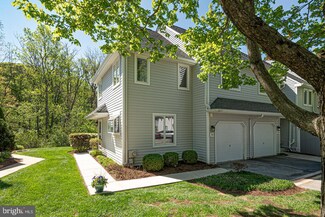 122 W Thomas Ct, Kennett Square, PA 19348