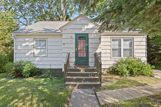 700 Lyman Ave, Muskegon, MI 49441