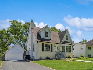 127 S Ashland Ave, Palatine, IL 60074