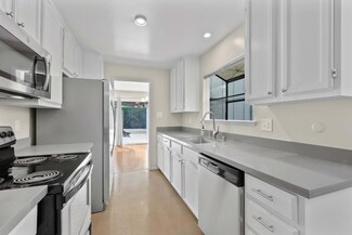 2201 Village Ct Unit 4, Belmont, CA 94002