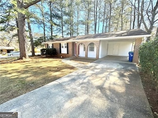 869 Meadow Rock Way, Stone Mountain, GA 30083