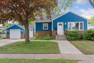 840 7th Ave S, South Saint Paul, MN 55075