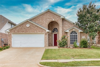 8755 Sunset Trace Dr, Fort Worth, TX 76244